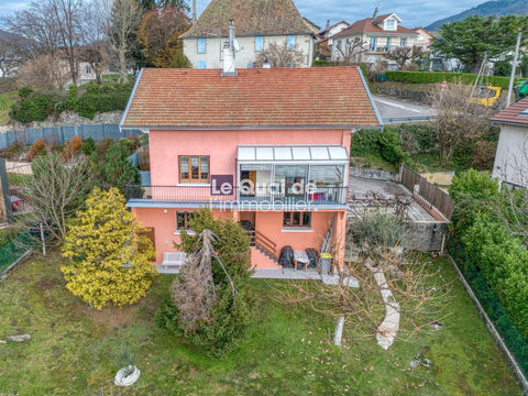   A VENDRE : MAISON FAMILIALE Maison - 7 pi�ce(s) - 143 m�