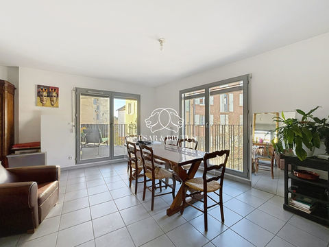   CENTRE-VILLE - T4 AVEC BALCON, TERRASSE ET GARAGE Appartement - 4 pi�ce(s) - 96 m�