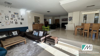  Maison � vendre 7 pi�ces 262 m�