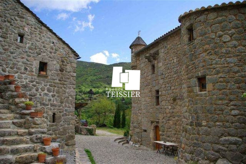 � vendre  Propri�t�/ch�teau Malarce-sur-la-Thines (07140)