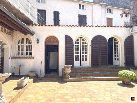   Belle maison en pierre Maison - 6 pi�ce(s) - 242 m�