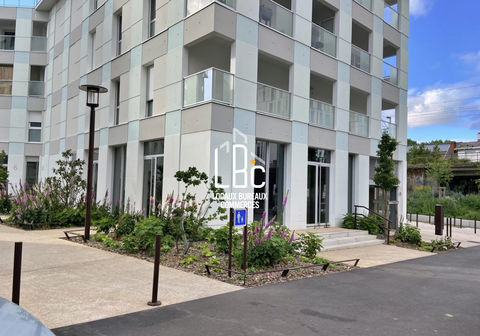 Ile de Nantes CHU - &Agrave; louer local commercial 116 m&sup2; 1643 44200 Nantes