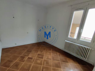  Immeuble � vendre 240 m�