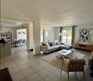  Maison � vendre 5 pi�ces 195 m�