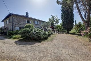  Maison � vendre 10 pi�ces 333 m�