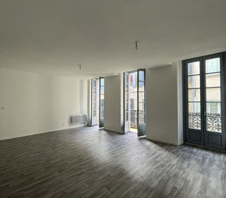  Appartement � louer 4 pi�ces 98 m�