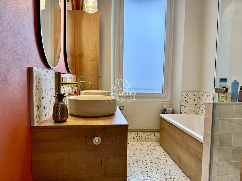 � vendre  Maison Sallanches (74700)