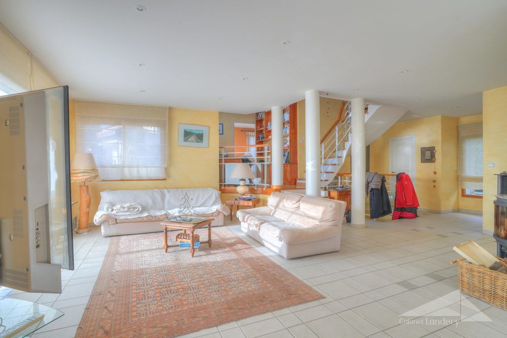 � vendre  Maison Gex (01170)