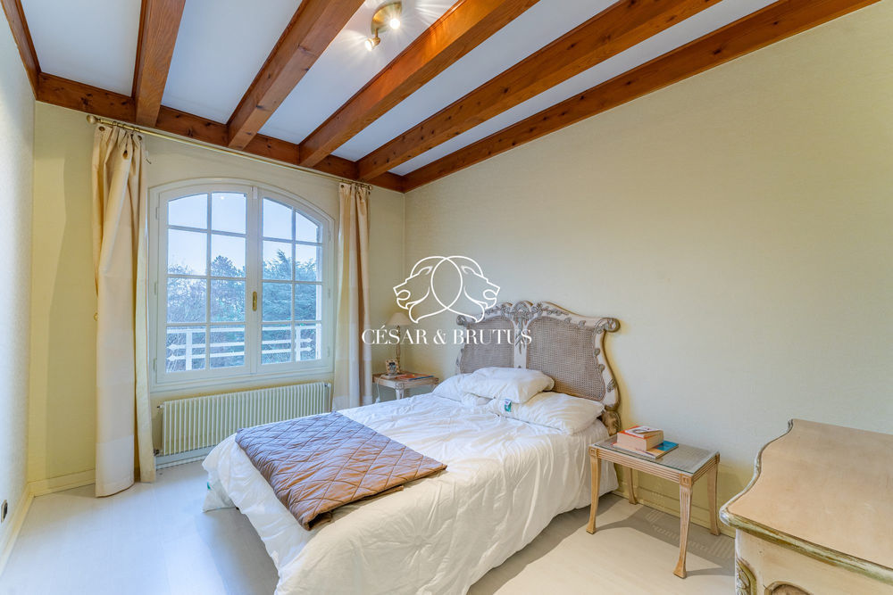 � vendre  Maison Collonges-au-Mont-d'Or (69660)