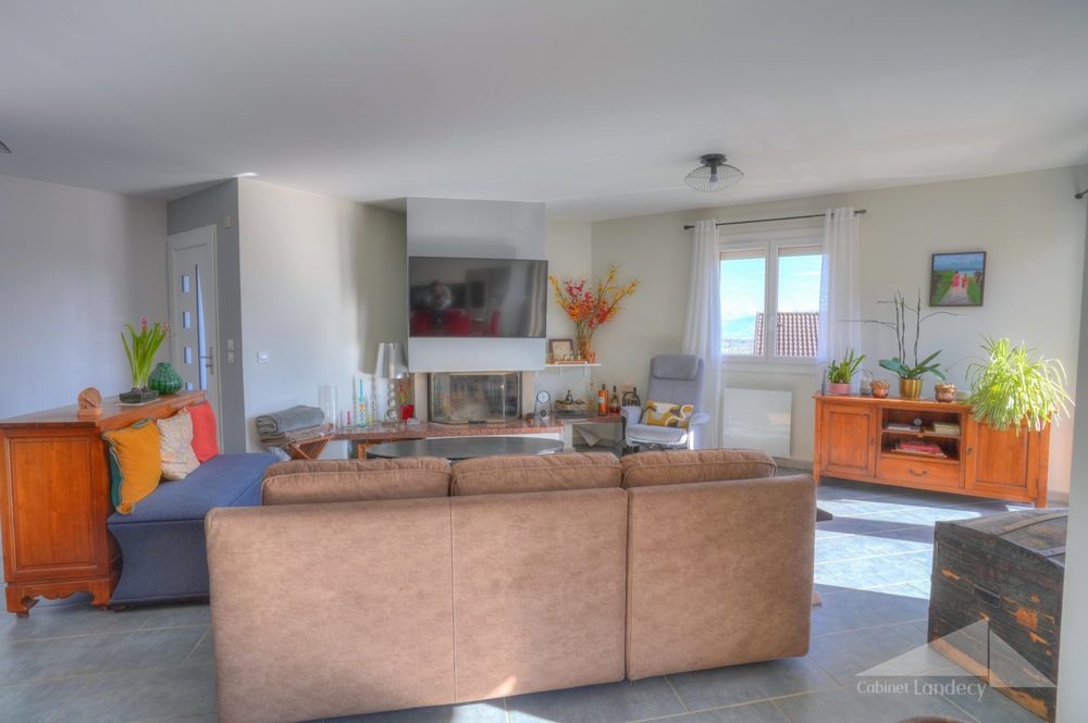 � vendre  Maison Thoiry (01710)