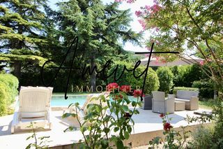  Maison � vendre 9 pi�ces 204 m�