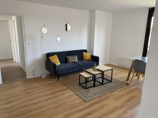  Appartement � louer 5 pi�ces 76 m�