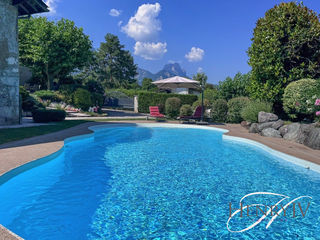  Maison � vendre 8 pi�ces 282 m�