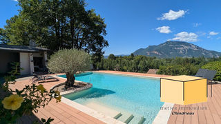  Maison � vendre 10 pi�ces 304 m�