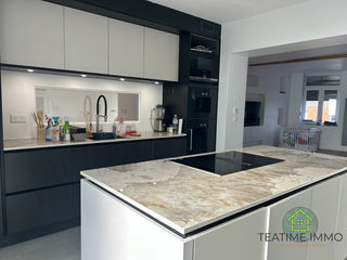  Immeuble � vendre 225 m�