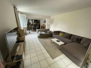  Appartement � louer 5 pi�ces 138 m�