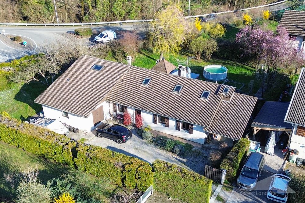 � vendre  Maison Cessy (01170)