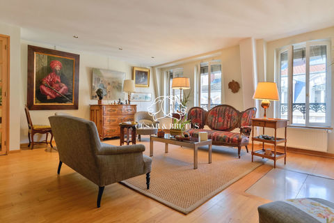  Appartement � vendre 4 pi�ces 155 m�