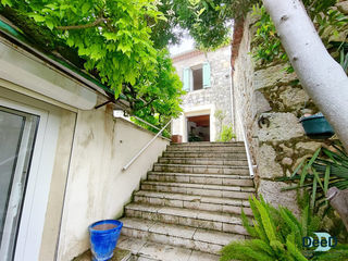  Maison � vendre 8 pi�ces 220 m�