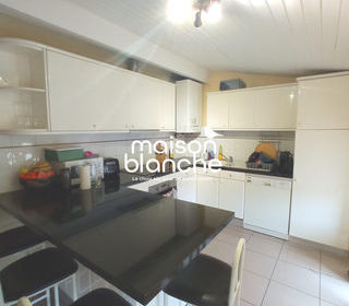  Appartement � louer 3 pi�ces 122 m�