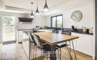  Maison � vendre 8 pi�ces 250 m�