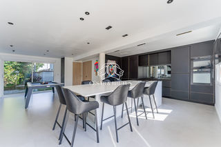  Maison � vendre 6 pi�ces 250 m�