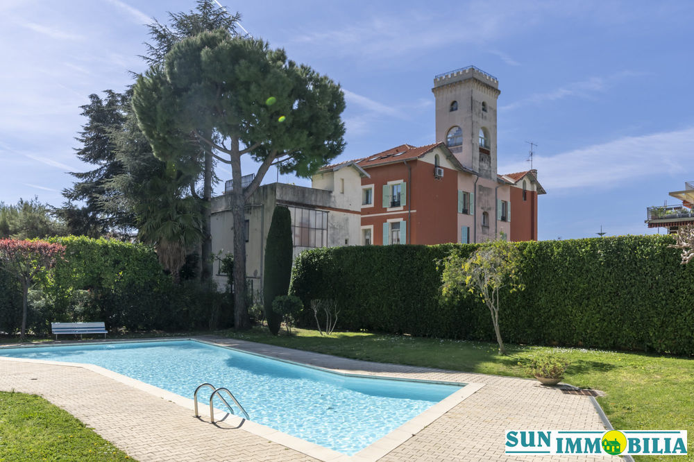 � vendre  Appartement Saint-Laurent-du-Var (06700)