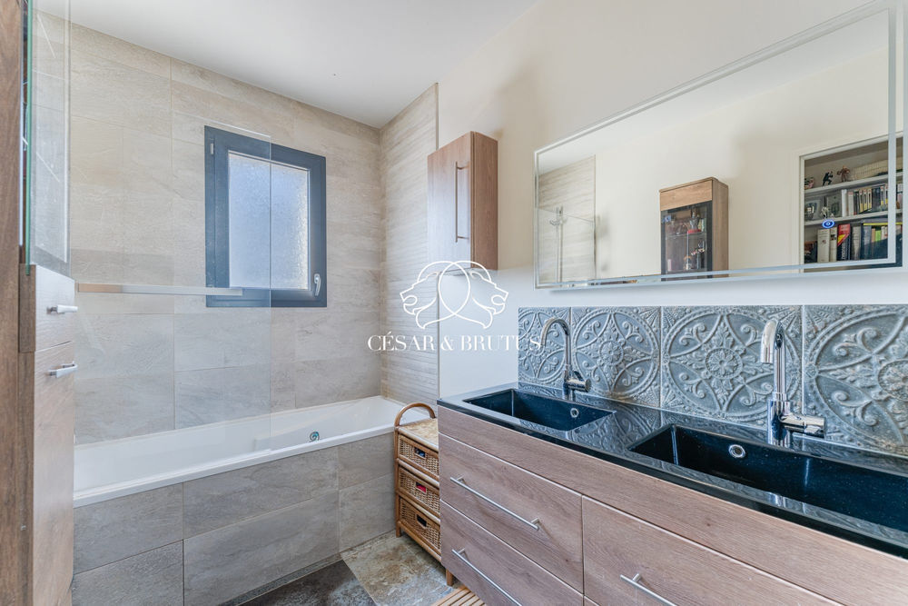 � vendre  Maison Collonges-au-Mont-d'Or (69660)