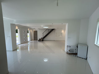  Maison � vendre 4 pi�ces 170 m�