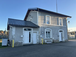  Immeuble � vendre 151 m�