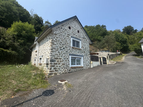   Maison � Bort-Les-Orgues en Corr�ze Maison - 4 pi�ce(s) - 93 m�