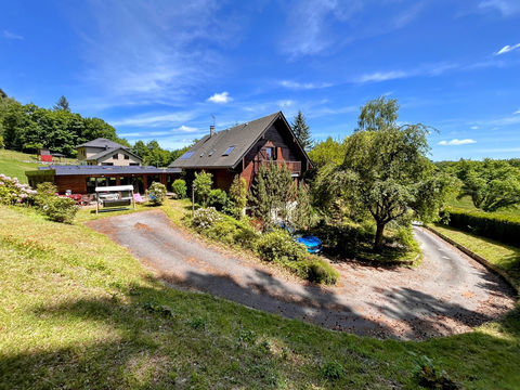   Chalet � Ussel en Correze Maison - 12 pi�ce(s) - 257 m�