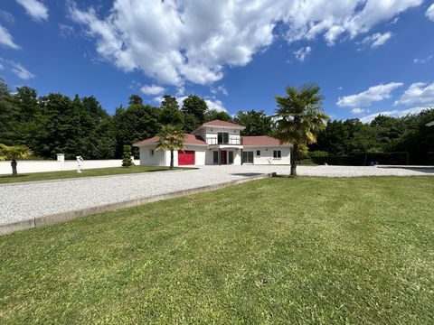   Maison en Corr�ze � Gimel Maison - 4 pi�ce(s) - 170 m�