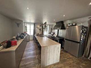  Maison � vendre 9 pi�ces 300 m�