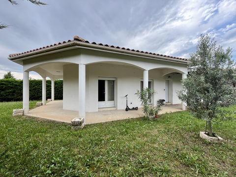   MAISON PLAIN PIED 4 CHAMBRES Maison - 5 pi�ce(s) - 120 m�