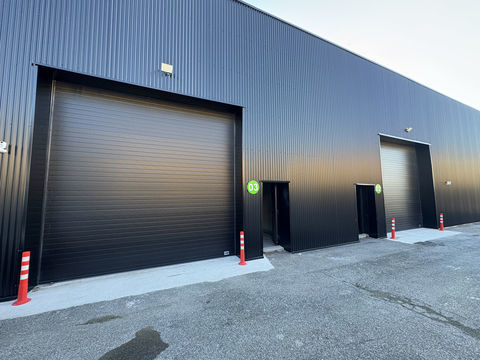 Box à louer 900 38550 St maurice l exil