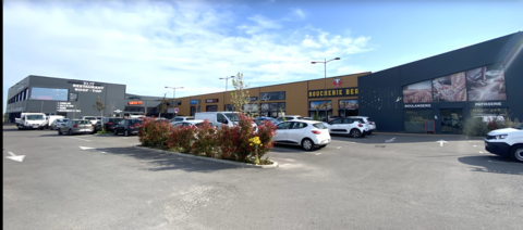 Local commercial (TOUS COMMERCES) &agrave; Gignac-la-Nerthe  &laquo; Faubourg des Florides &raquo; 1773 13180 Gignac la nerthe