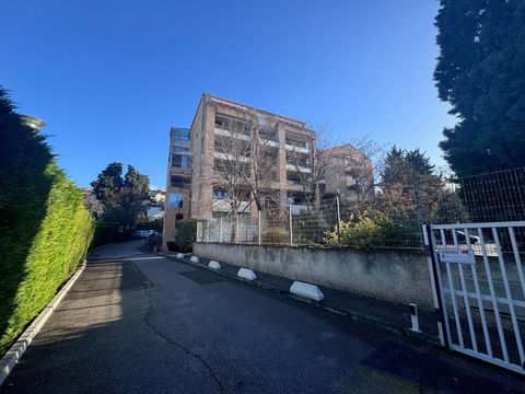   Type 3 LA MARTHELINE Marseille 9e, 86 m2, local m�dical ou habitation Appartement - 3 pi�ce(s) - 84 m�