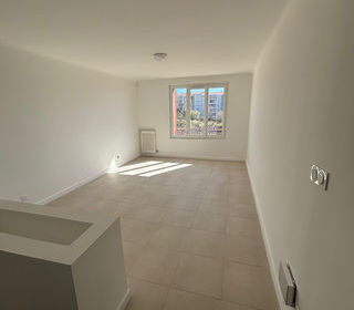  Appartement � louer 4 pi�ces 79 m�