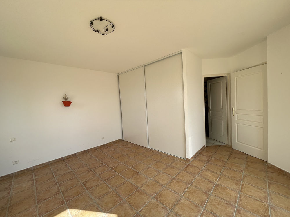 � vendre  Maison Lumio (20260)