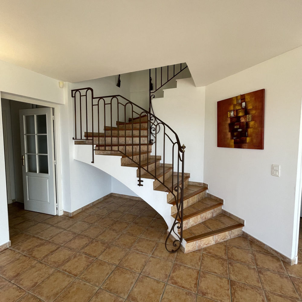 � vendre  Maison Lumio (20260)