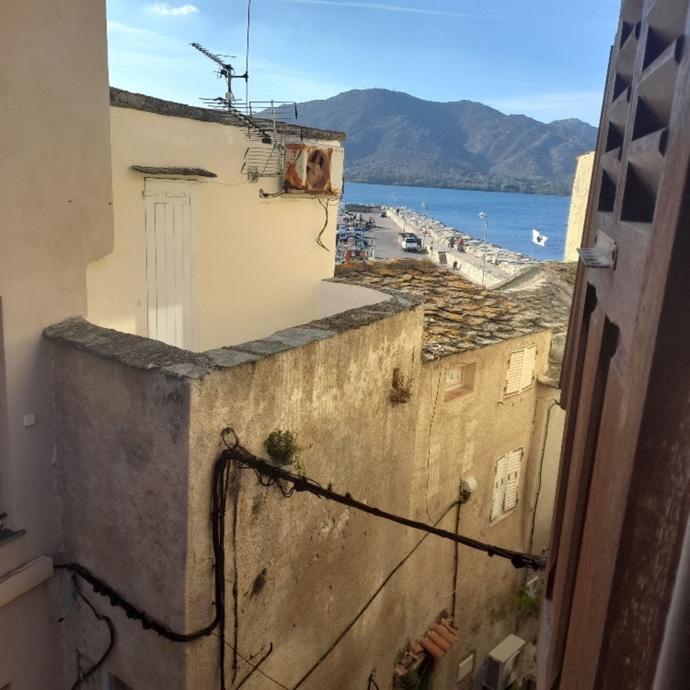 � vendre  Duplex/triplex Saint-Florent (20217)