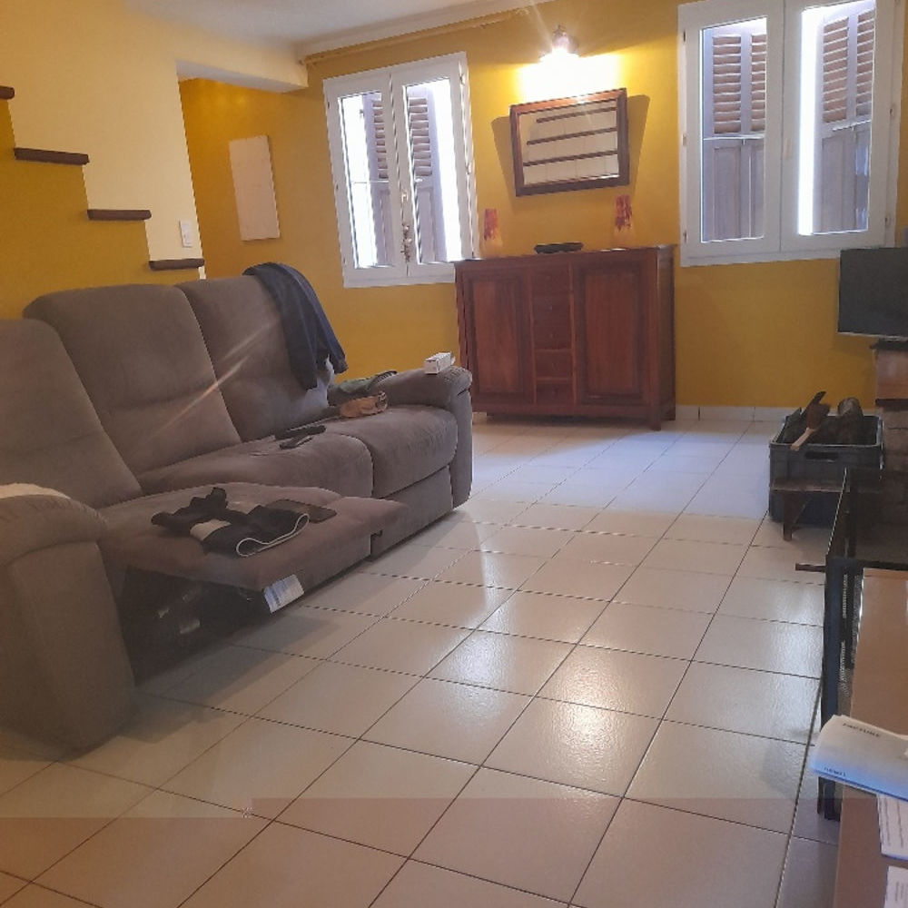 � vendre  Duplex/triplex Saint-Florent (20217)