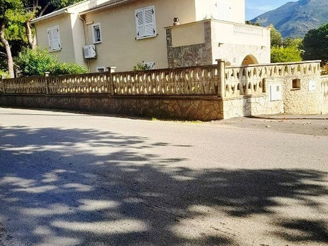   � Patrimonio, sur la route des vins Maison � vendre Maison - 4 pi�ce(s) - 120 m�