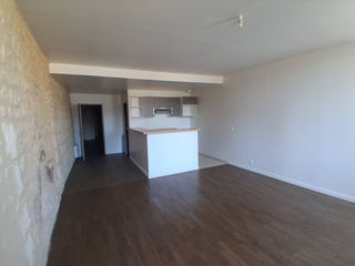  Appartement � louer 3 pi�ces 77 m�