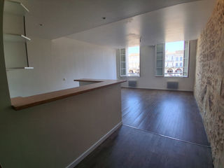  Appartement � louer 3 pi�ces 77 m�