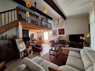  Propri�t�/ch�teau � vendre 6 pi�ces 320 m�