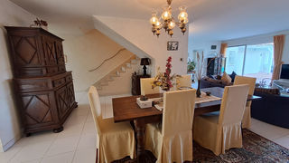  Maison � vendre 4 pi�ces 165 m�