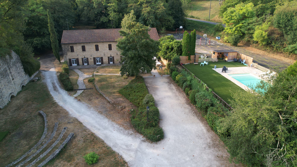 � vendre  Propri�t�/ch�teau Sarlat-la-Can�da (24200)