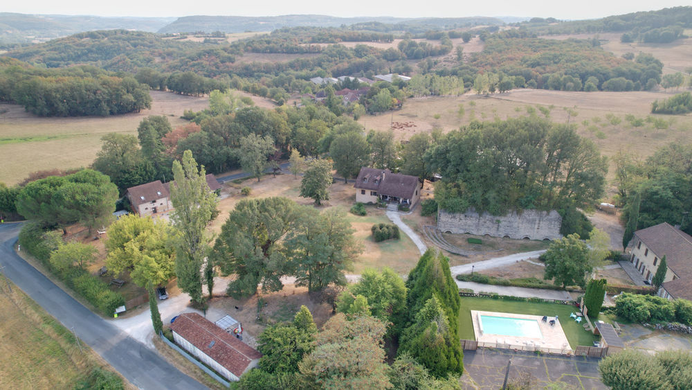 � vendre  Propri�t�/ch�teau Sarlat-la-Can�da (24200)